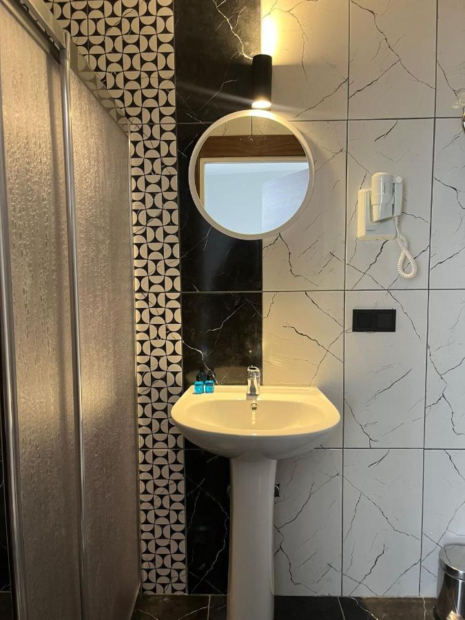Tuzla Suite Otel Istanbul Exteriör bild